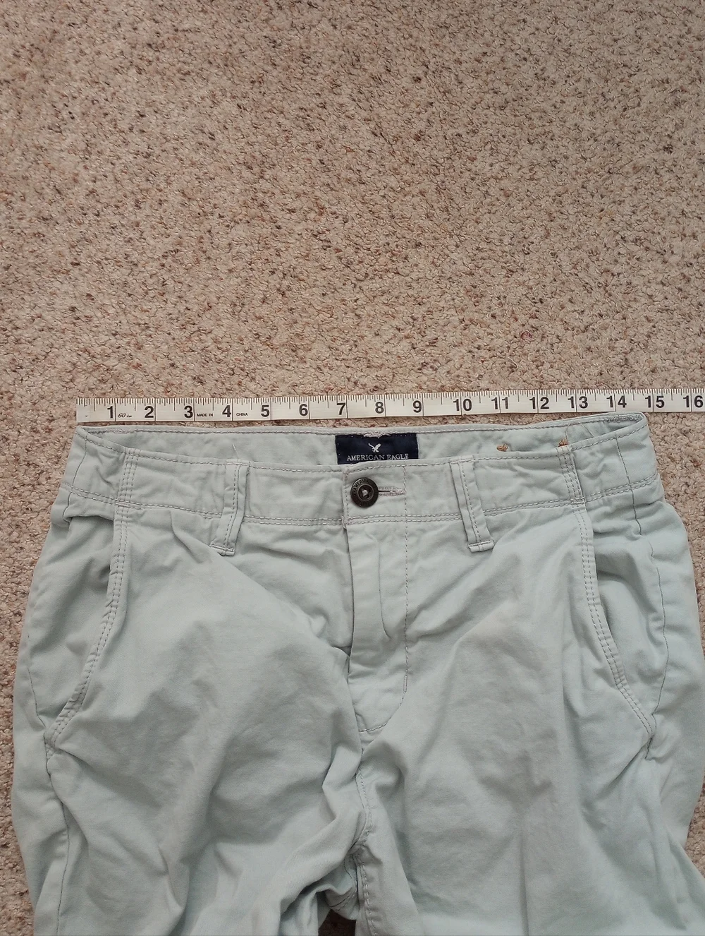 2 Pairs Of American Eagle Size 28 Classic & Cargo - Picture 7 of 10